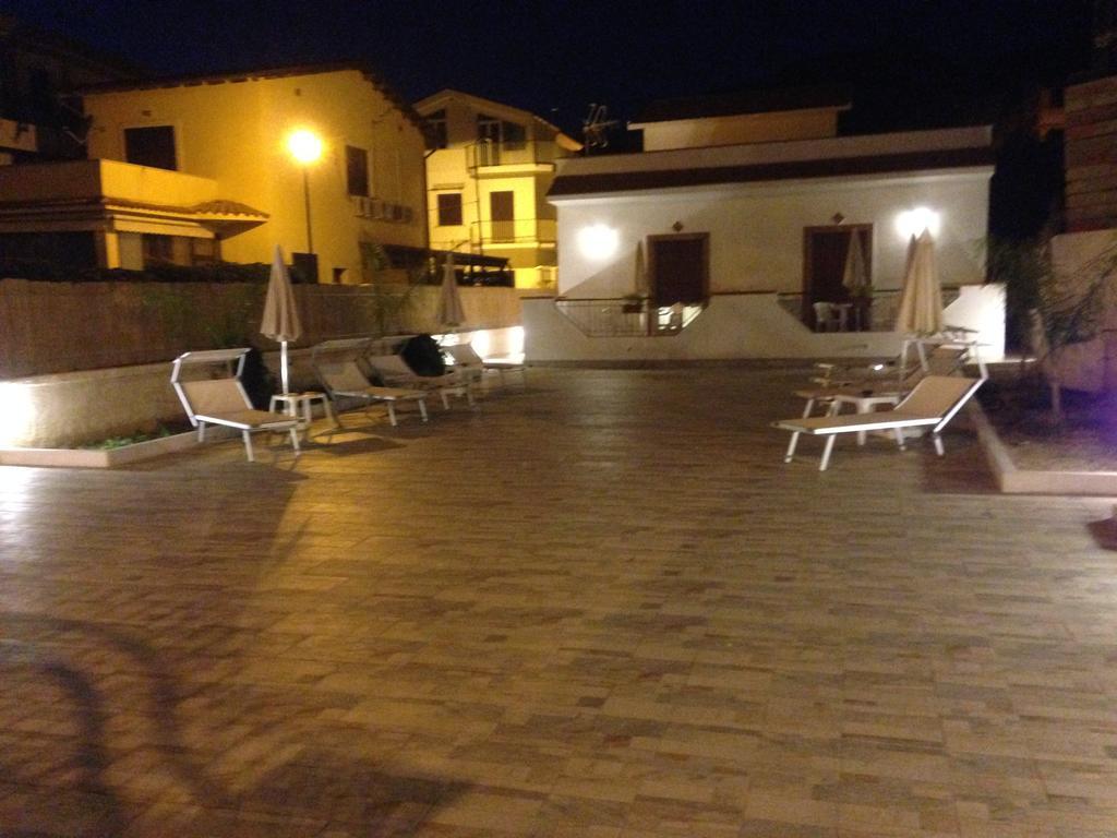 Costa Del Sol Bed and Breakfast Πόρτο Εμπέντοκλε Εξωτερικό φωτογραφία