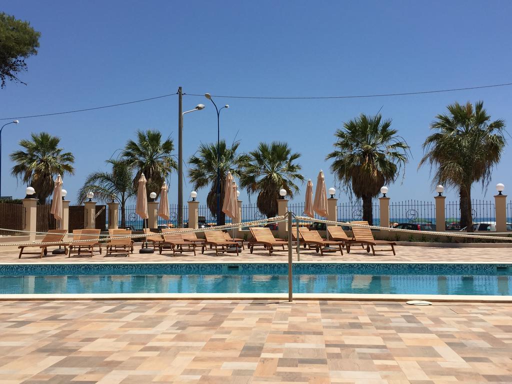 Costa Del Sol Bed and Breakfast Πόρτο Εμπέντοκλε Εξωτερικό φωτογραφία