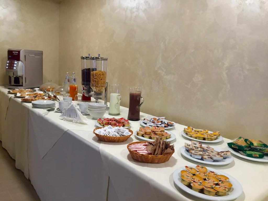 Costa Del Sol Bed and Breakfast Πόρτο Εμπέντοκλε Εξωτερικό φωτογραφία